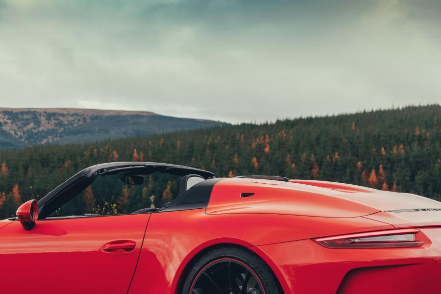 Детали экстерьера Porsche 911 Speedster (991) 2019 года  (UK) (фото 19 из 19)